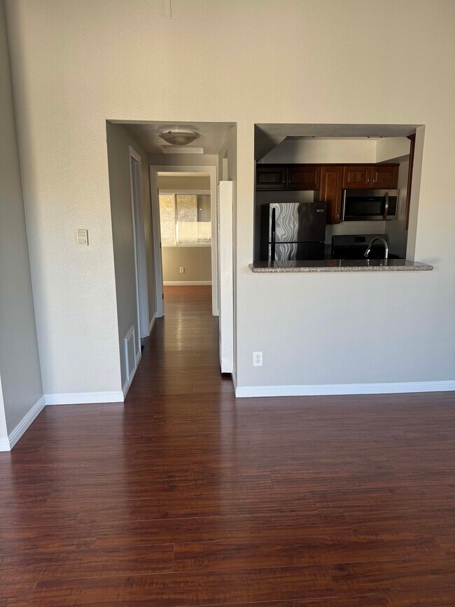 Living Room - 6502 Vineland Apartments