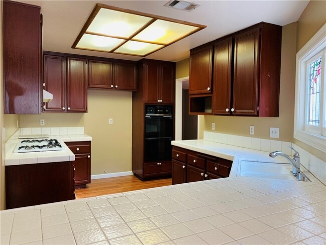 Photo - 23665 Meadcliff Pl