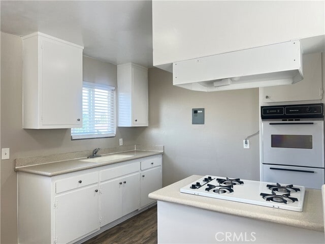 Building Photo - 4920 Maine Ave Unit M