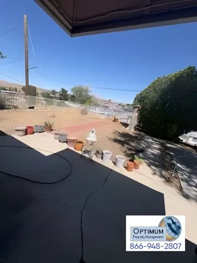 Photo - 3-Bedroom 1-Bathroom Home with Fireplace, Front Yard & Private Back Patio in Victorville