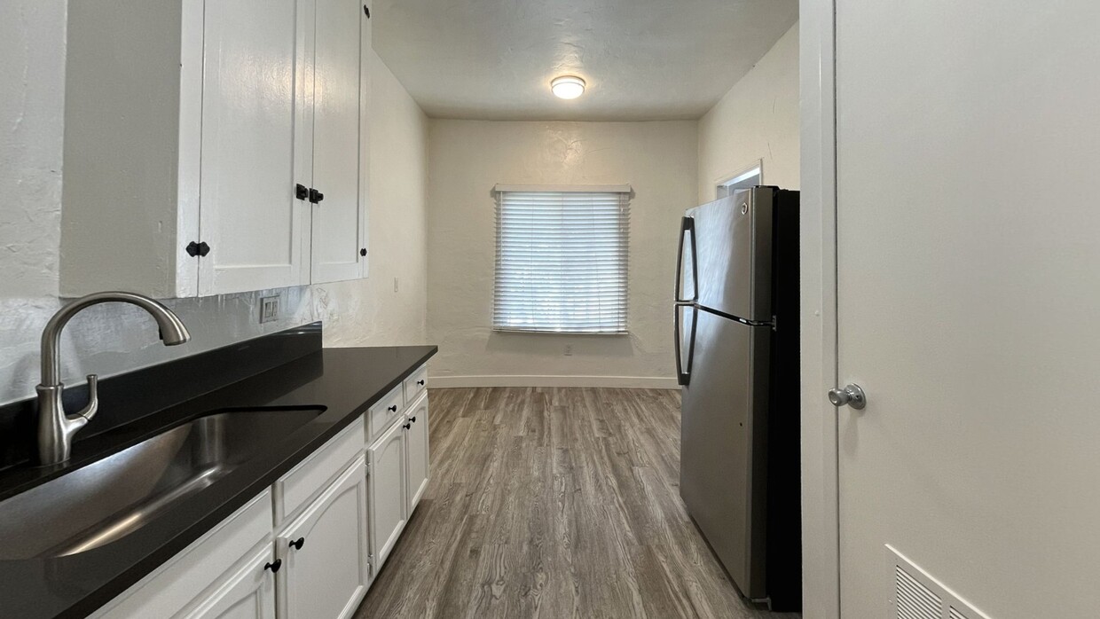3D Tour - SUT - 1314 Sutherland St Apartments