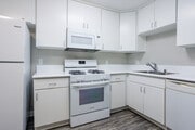 2BR, 2BA - 1050SF - Ocean Elements at Villa del Sol Apartments