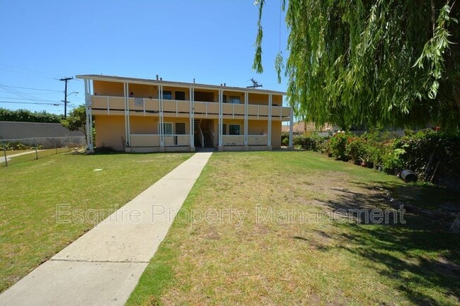 Building Photo - 951 W Cedar Ct Unit 1