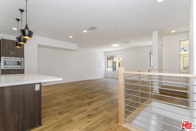 Photo - 1427 Waterloo St