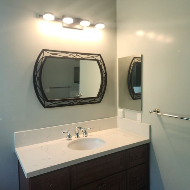 Photo - Single Level House in Carlsbad, 4 bed 2.5 bath, 3 car garage on a Cul de sac