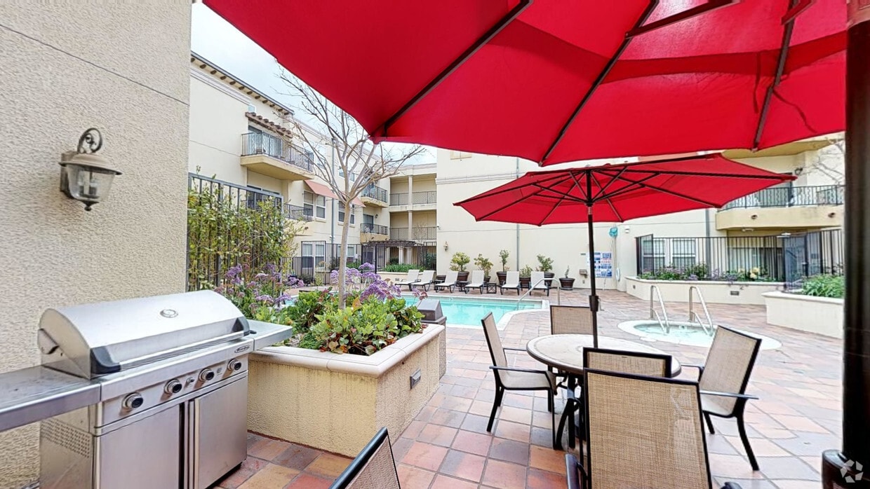 3D Tour - The Villagio