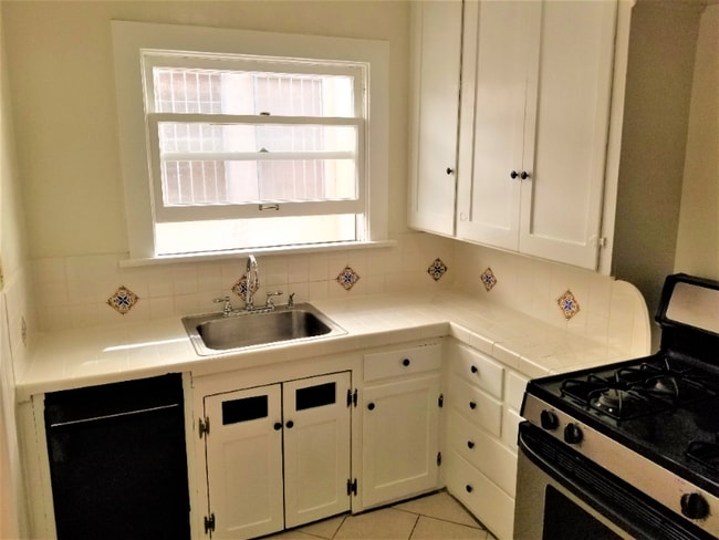 Photo - 436 N Stanley Ave