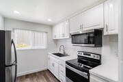 Photo - Country Squire Apartments