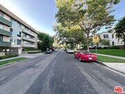 Photo - 525 N Sycamore Ave Condo Unit 411