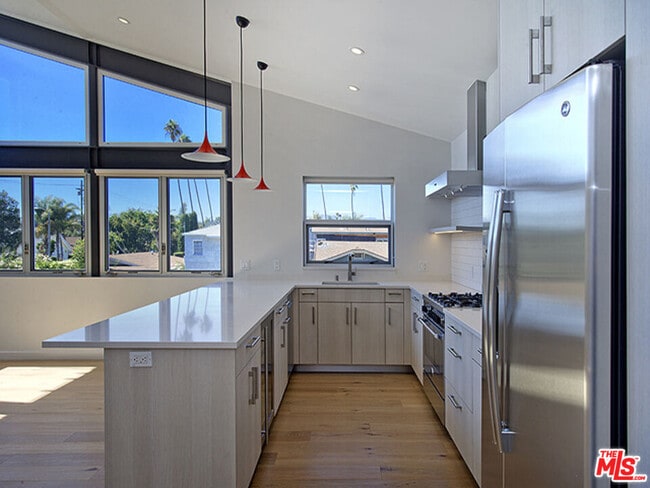 Photo - 806 6th Ave Unit 4