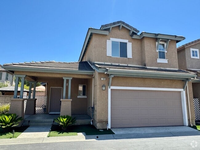 Building Photo - Remodeled 3 bedroom townhome in Simi Valley
