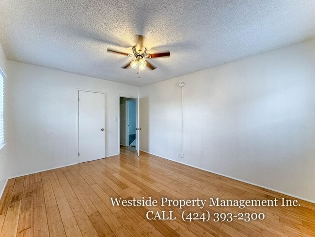 Photo - 906 Edgewood St Unit 2