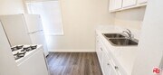 Photo - 10620 S Figueroa St Unit 1/4