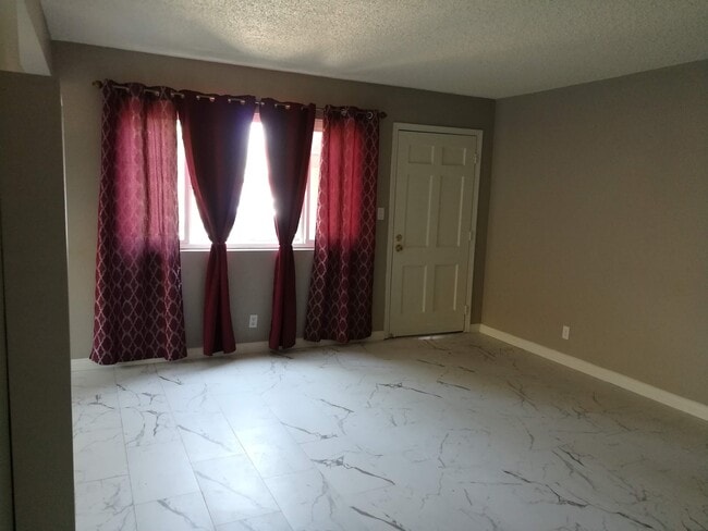 Photo - 7549 N Hollywood Way Unit 1