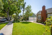Photo - 859 N Kenwood St House