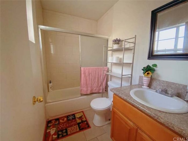 Photo - 1362 W Orange Grove Ave