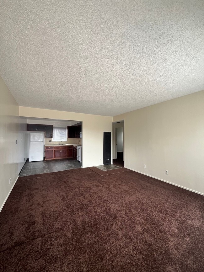 Living Room - 1622 W 81st St