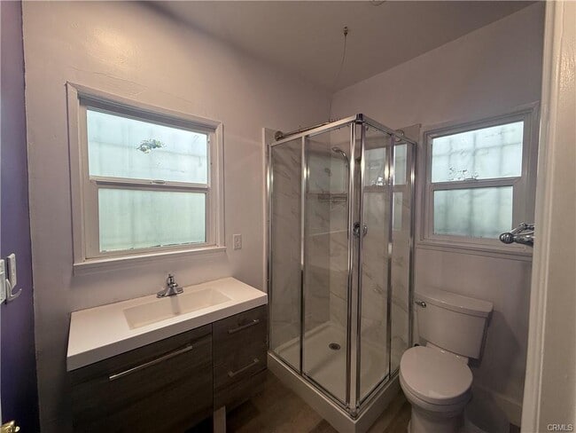 Photo - 244 W 49th St