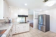 Photo - 2900 E Avery Dr House