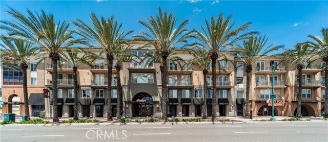 Building Photo - 1801 E Katella Ave Unit 2132