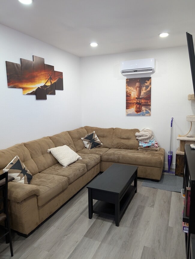 Photo - 1662 Kellogg Ave Unit Guesthouse ADU