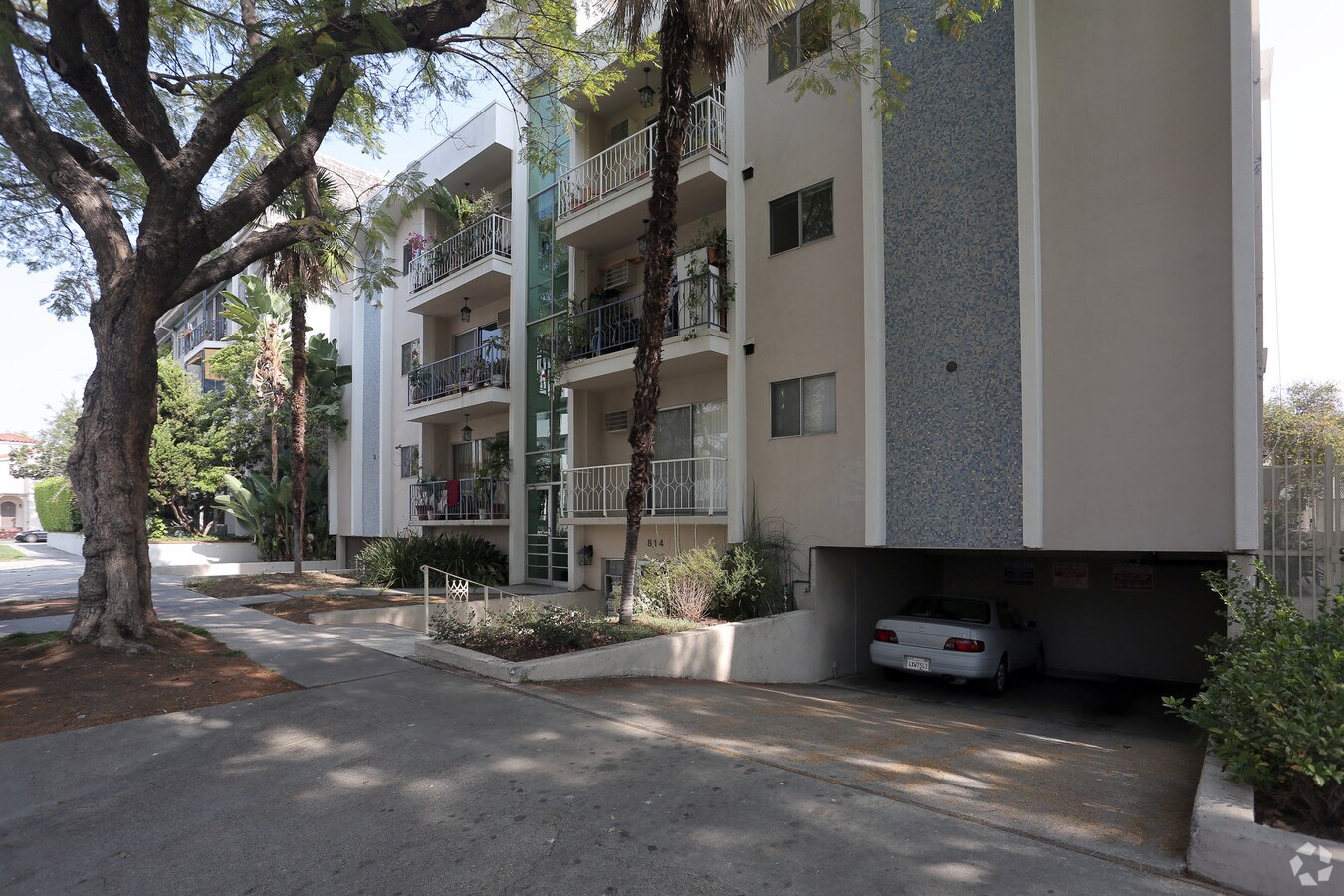 Photo - 814 S Wooster St