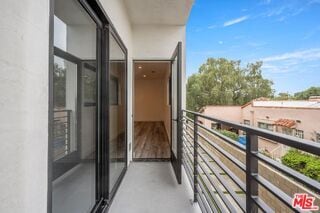 Building Photo - 1920 S Sherbourne Dr