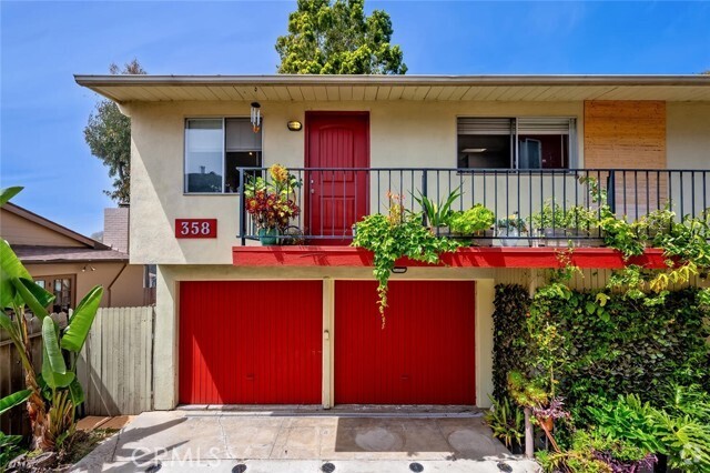 Building Photo - 358 Bluebird Canyon Dr Rental