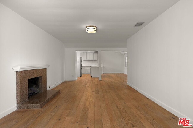 Photo - 2884 Dunleer Pl