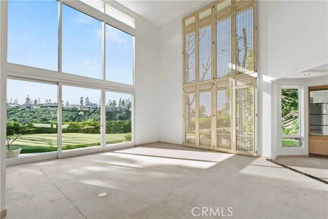 Photo - 2 Inverness Ln