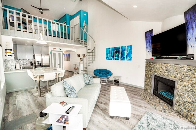 Photo - 706 Ocean Ln