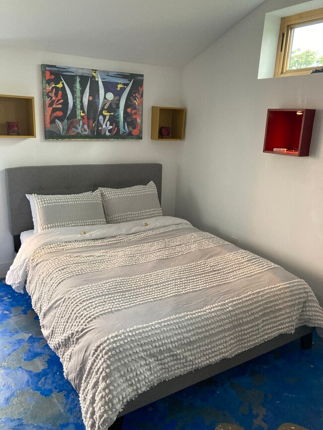 Photo - 3649 Grand View Blvd Unit Artsy Studio