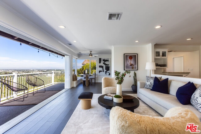 Photo - 3819 Sunswept Dr