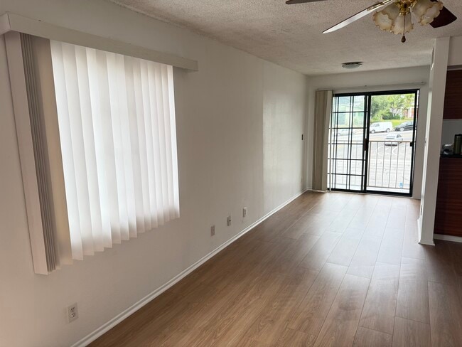 Photo - 3228 Honolulu Ave