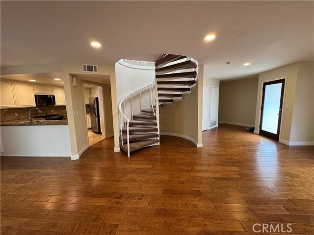 Photo - 610 N Guadalupe Ave Unit 9