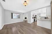 Photo - 28147 Queensbridge Rd