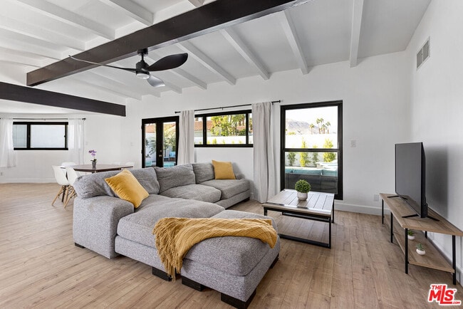 Photo - 44251 Russell Ln