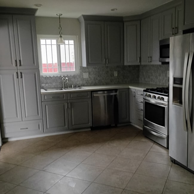 Photo - 1103 Myra Ave