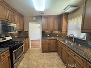 Photo - 782 Lewis St