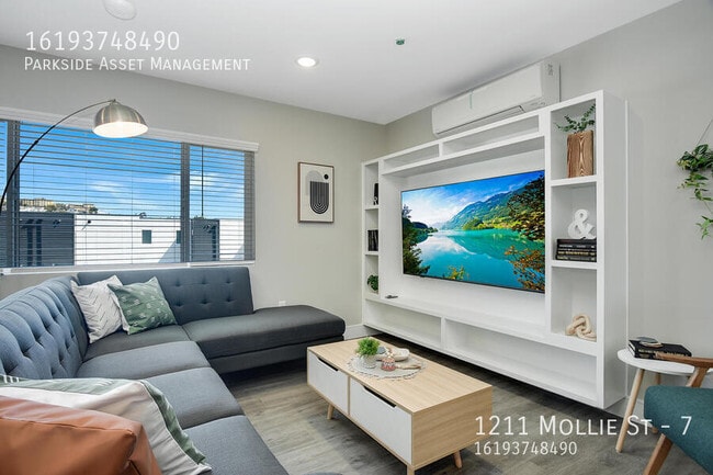 Building Photo - 1211 Mollie St Unit 7