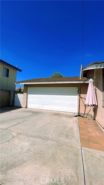 Photo - 3049 Prospect Ave