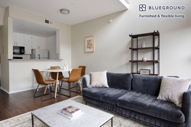 Photo - 747 Gayley Ave Unit FL4-ID1188