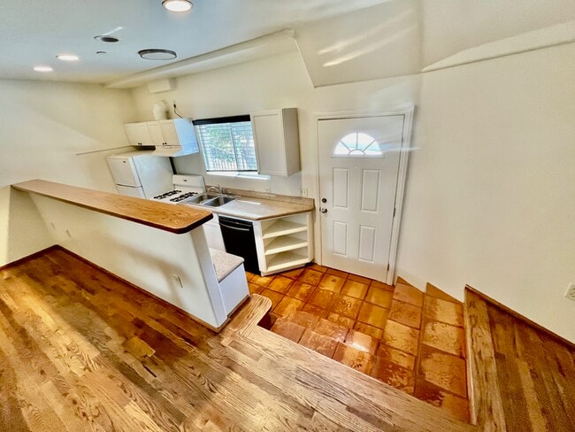 Kitchen - 6820 Whitley Ter Unit 104