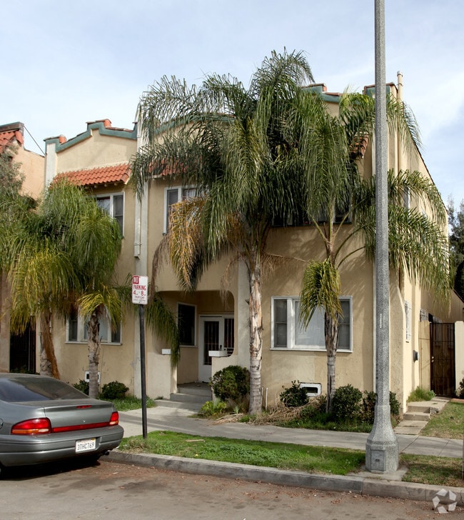 Property Exterior - 616 Apartments