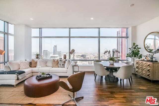 Photo - 900 W Olympic Blvd Unit 32K