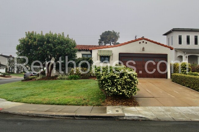 Photo - 2244 Plum St