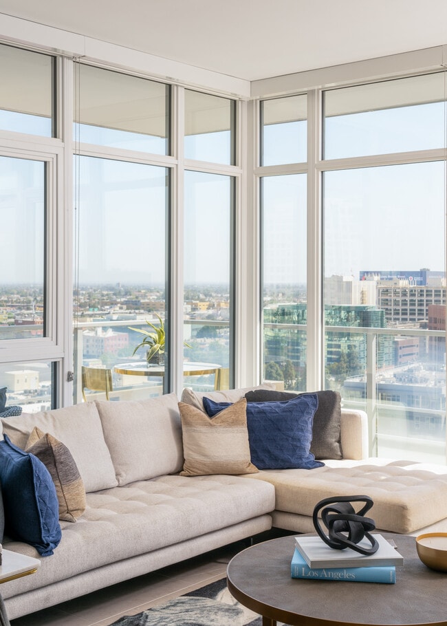 Photo - Hope + Flower