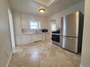 Photo - Harding Dr-628 Unit Front House