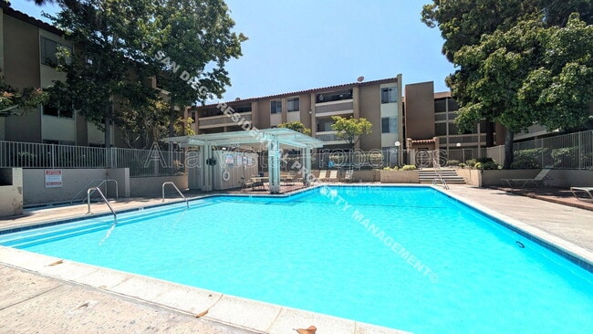 Photo - 1855 Diamond St Unit 5 315