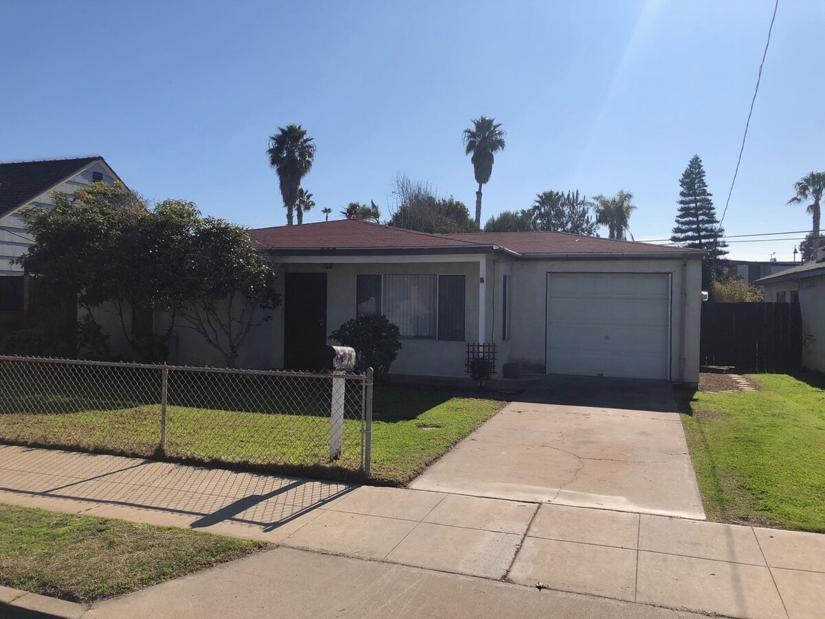 2BR/1BA HOUSE - AVAILABLE SOON - 2BR/1BA HOUSE - AVAILABLE SOON